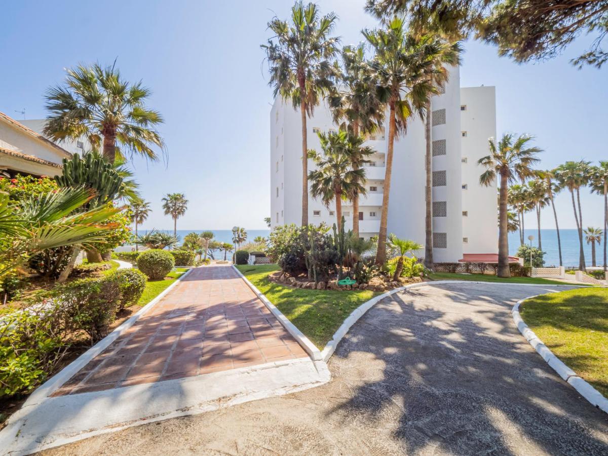Apartment On Beach Mijas Ситио-де-Калаонда Экстерьер фото