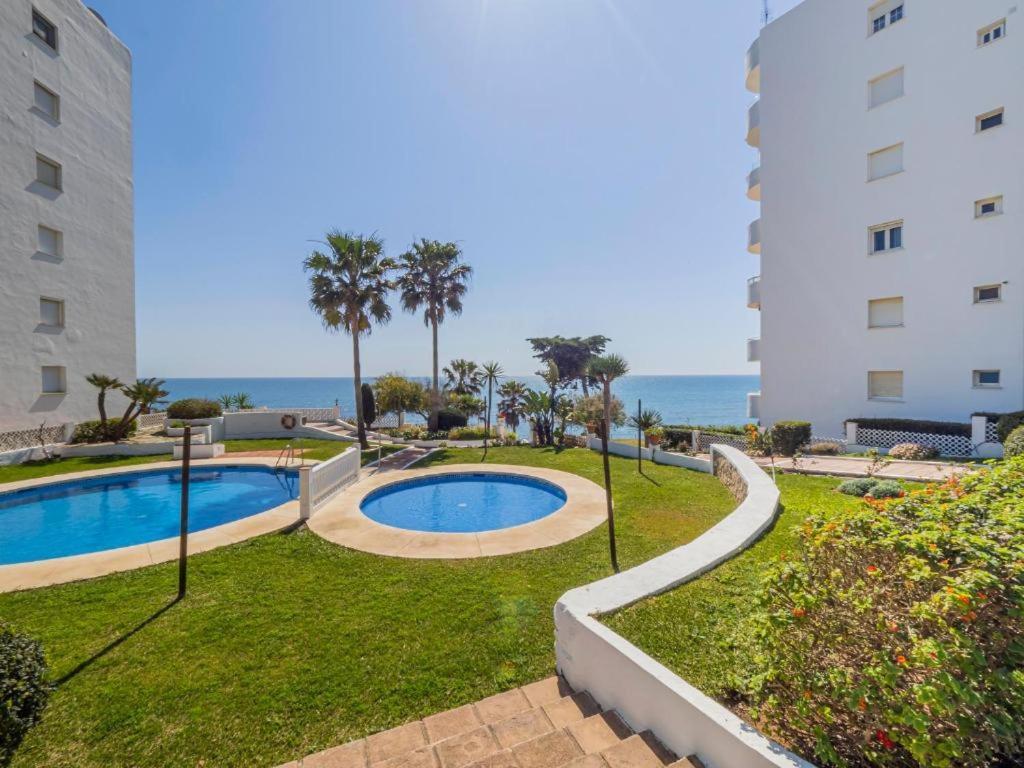 Apartment On Beach Mijas Ситио-де-Калаонда Экстерьер фото